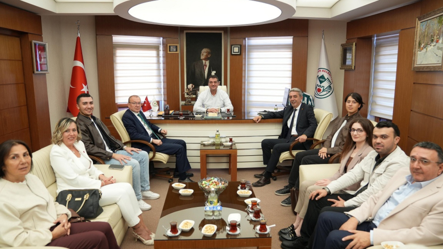 Olcay Küçük'ten Belediye Başkanı Fuat Köse'ye Ziyaret!